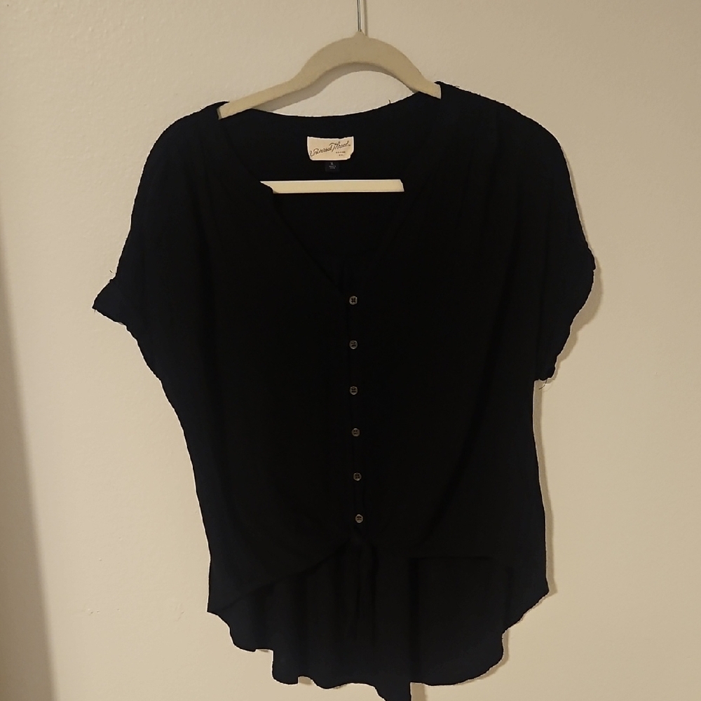 Universal Thread Black Button-Front Blouse - Picture 3 of 6